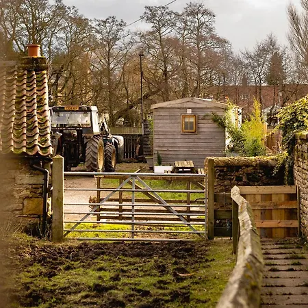 Shepherds Hut, West Ayton, Scarborough Exterior photo